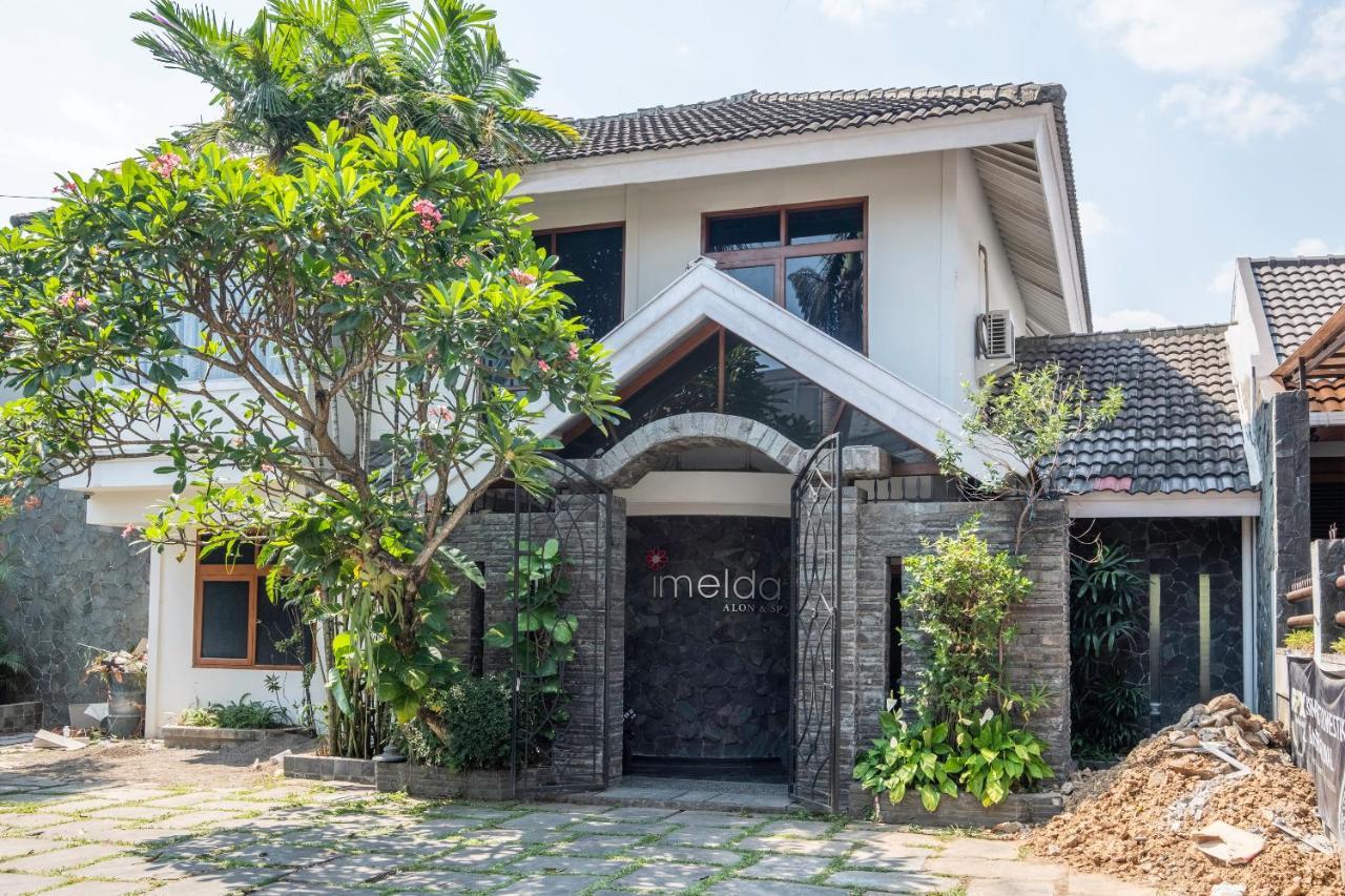 בנדונג Imelda Residence Setrasari Redpartner מראה חיצוני תמונה