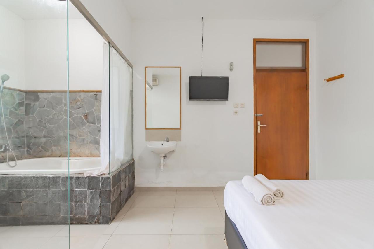 בנדונג Imelda Residence Setrasari Redpartner מראה חיצוני תמונה