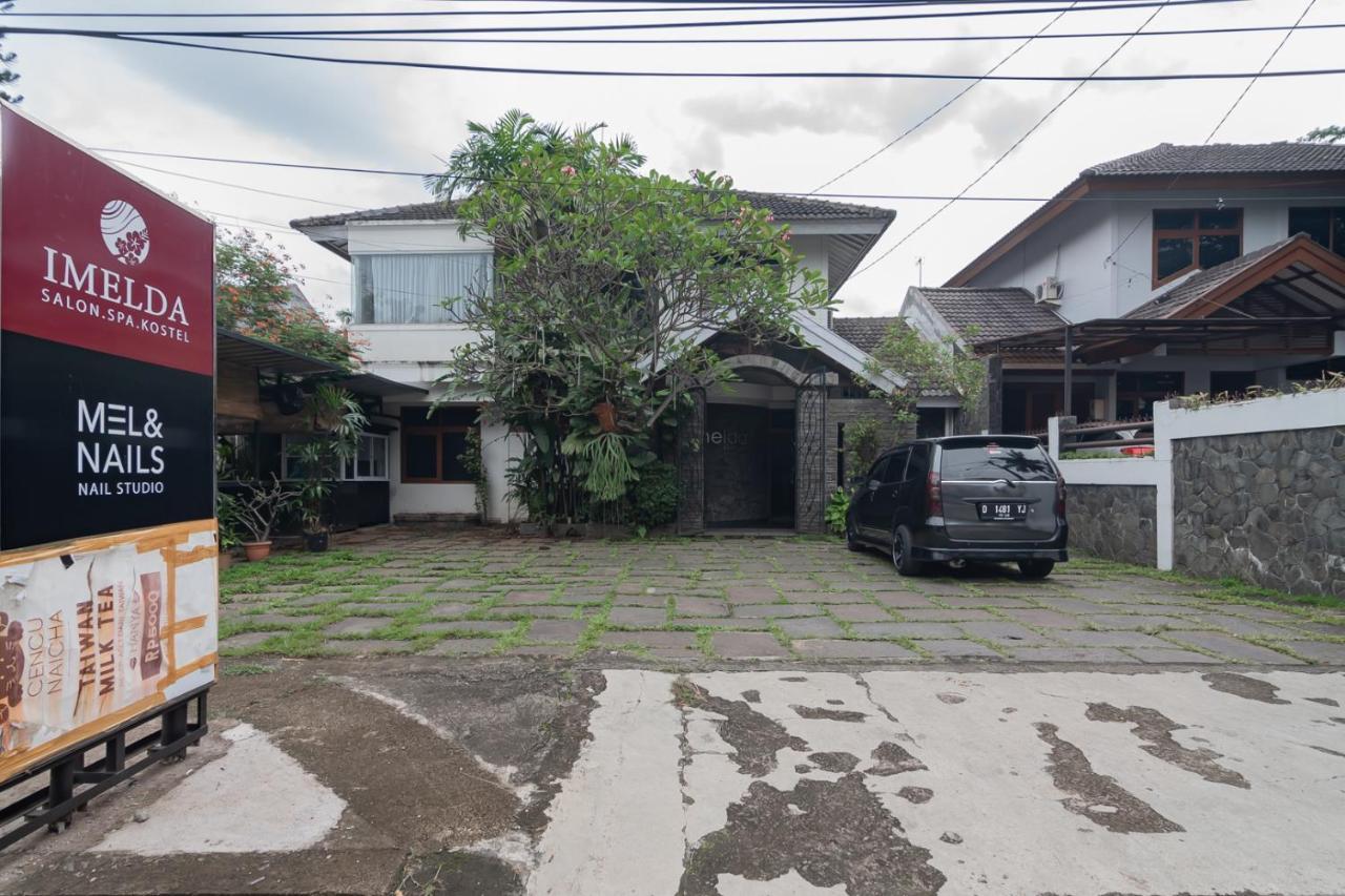 בנדונג Imelda Residence Setrasari Redpartner מראה חיצוני תמונה