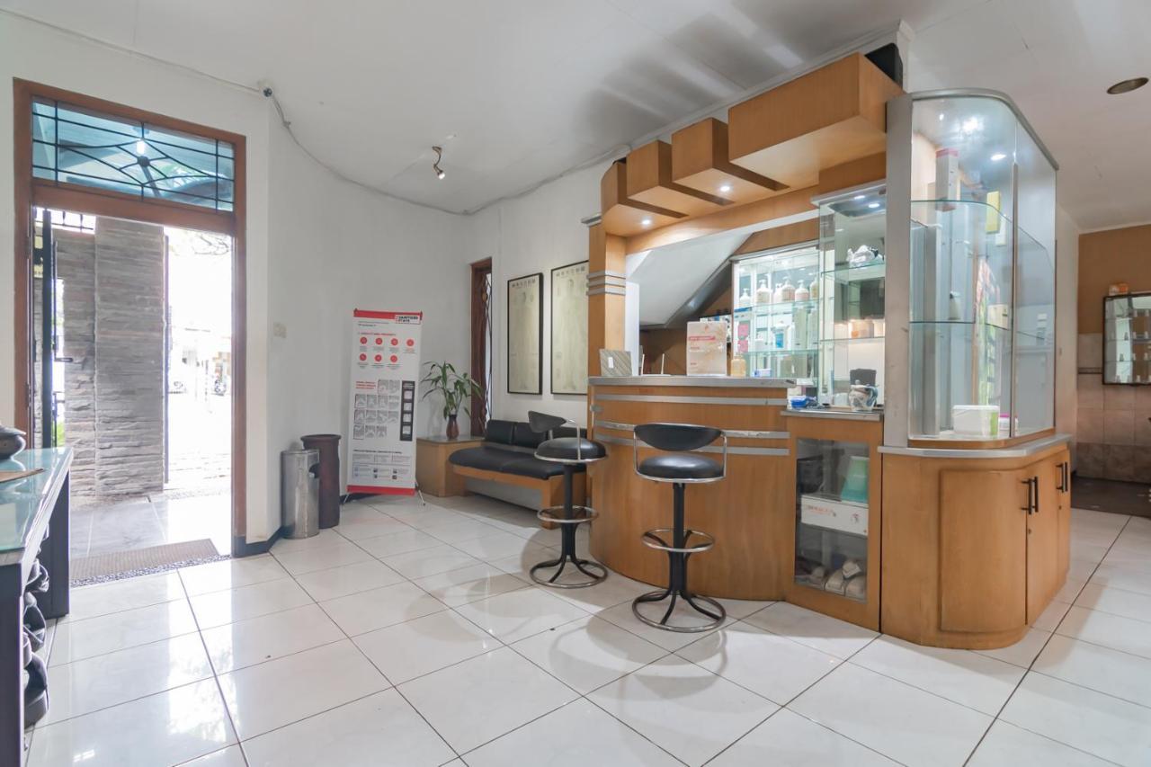 בנדונג Imelda Residence Setrasari Redpartner מראה חיצוני תמונה
