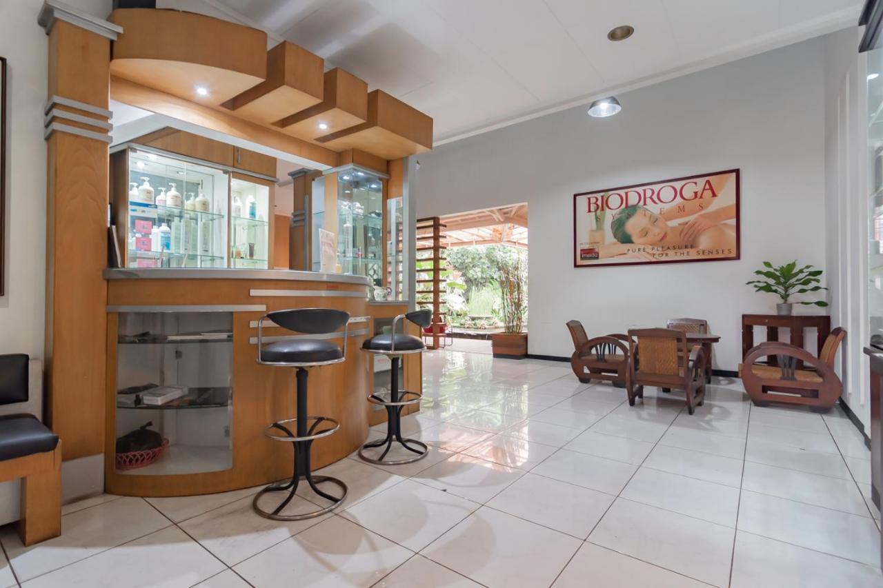 בנדונג Imelda Residence Setrasari Redpartner מראה חיצוני תמונה